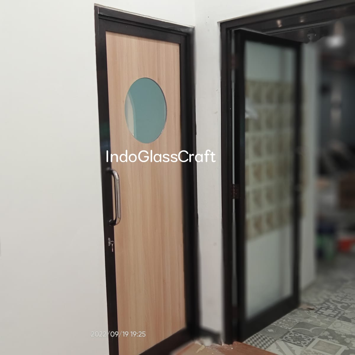 Pintu Partisi Aluminium