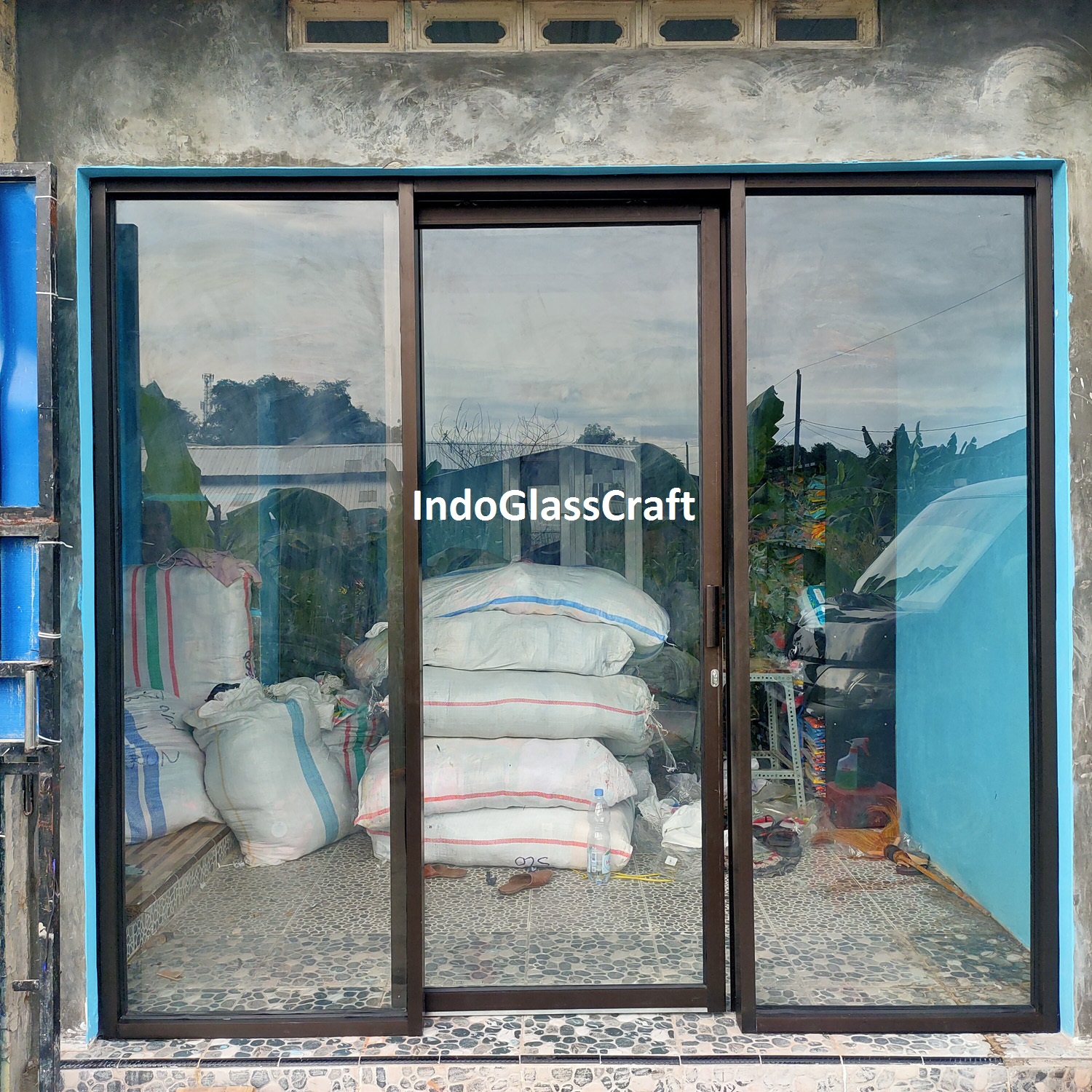 Kusen aluminium pintu