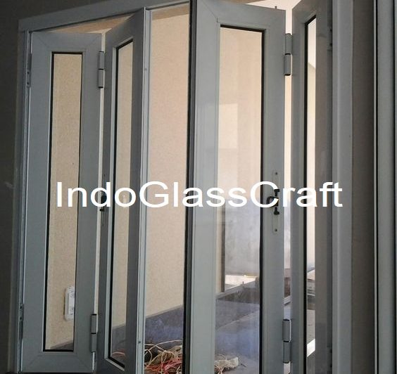 Partisi aluminium jendela lipat
