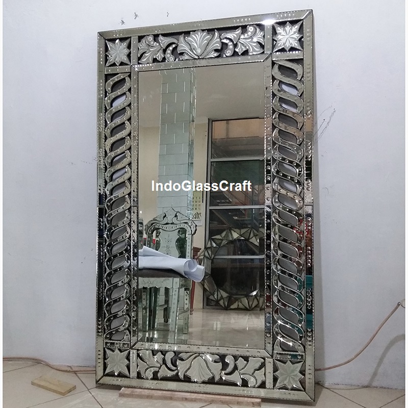 Cermin Dinding Besar cermin venetian besar
